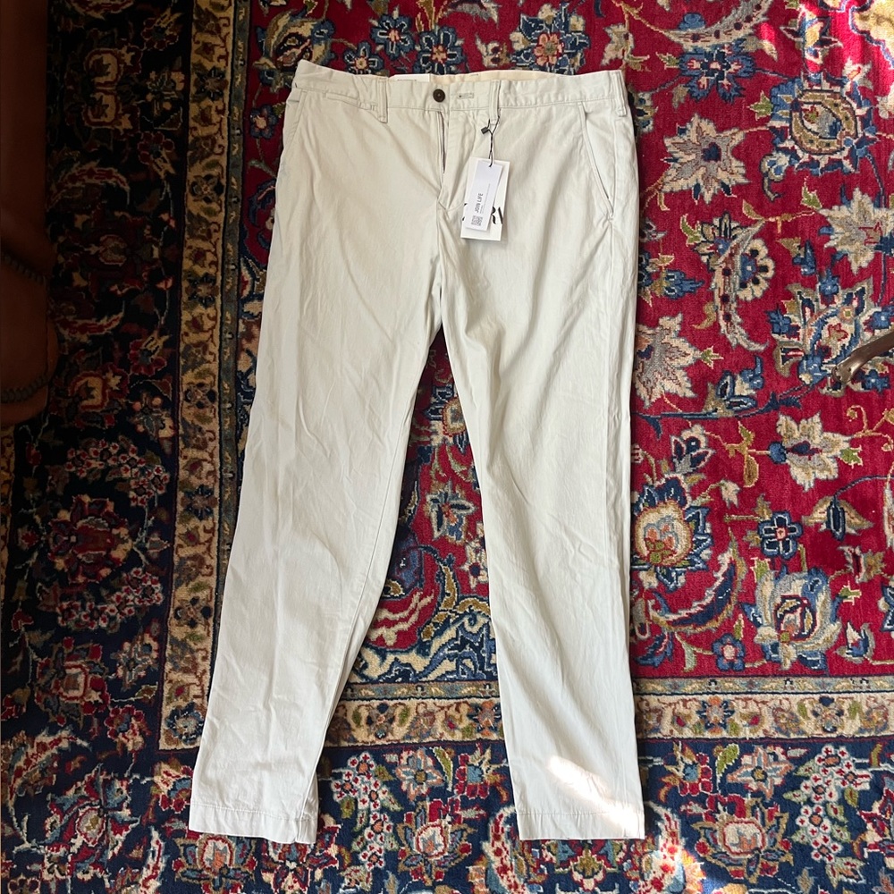 Zara slim fit chinos- size 34 NWT